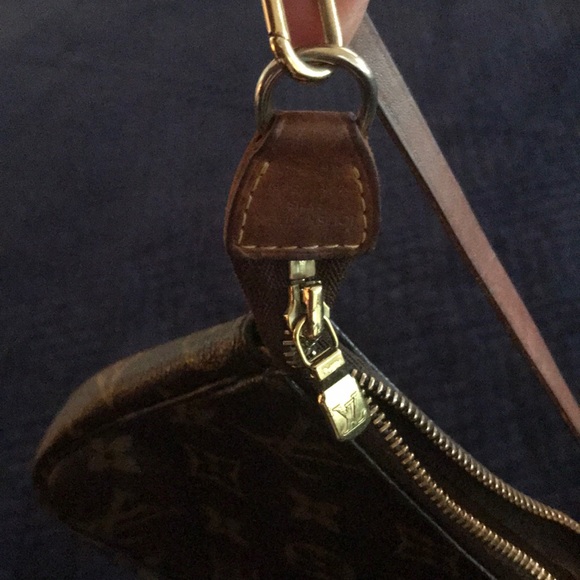 Authentic Louis Vuitton Pouch - Picture 6 of 8
